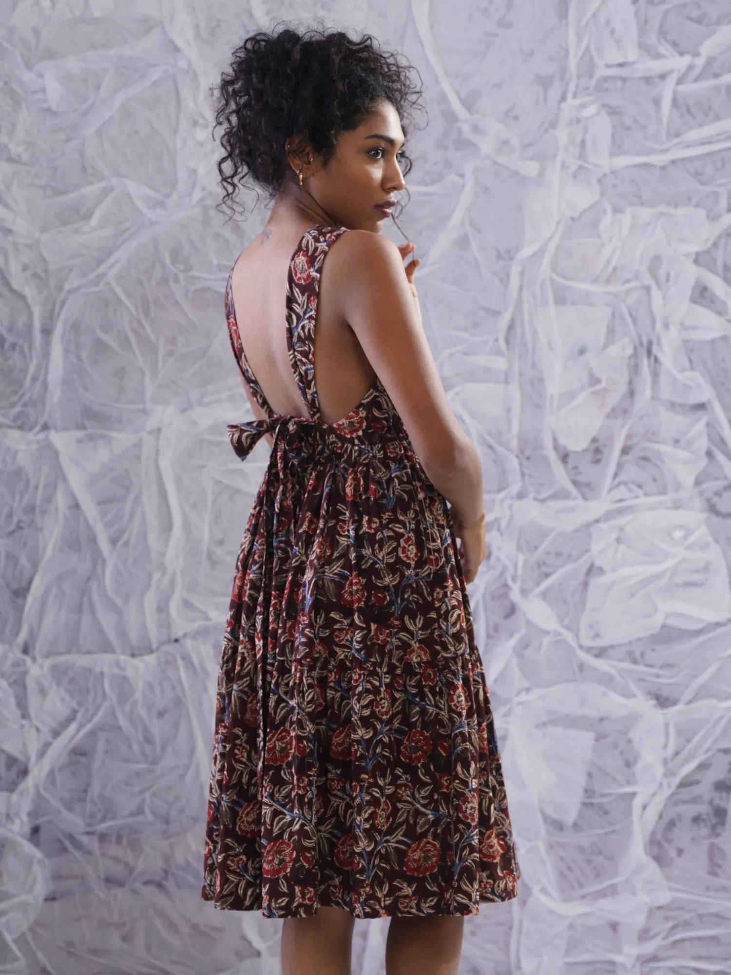 Back Open Dress with Scrunched Waist