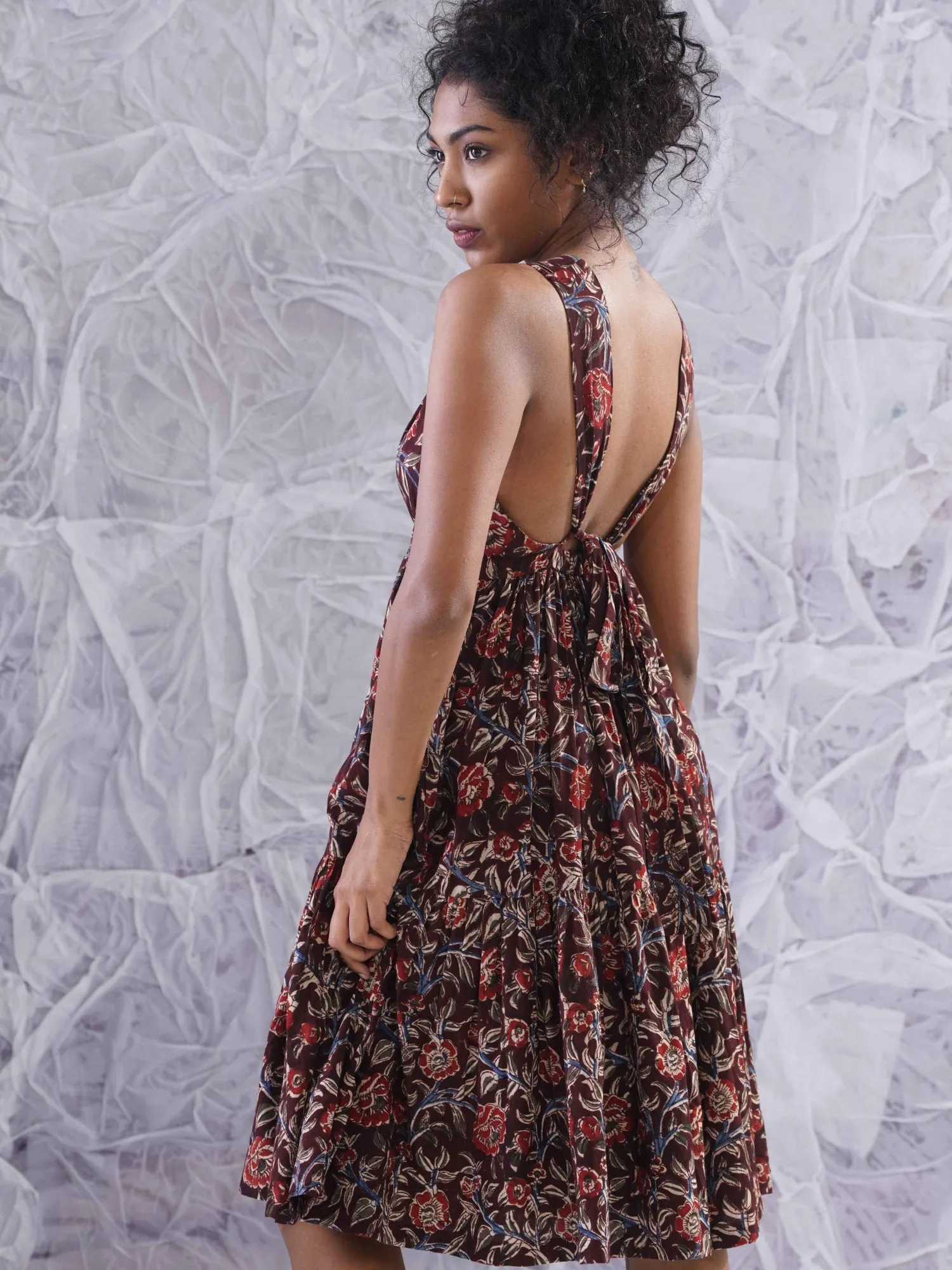 Back Open Dress with Scrunched Waist