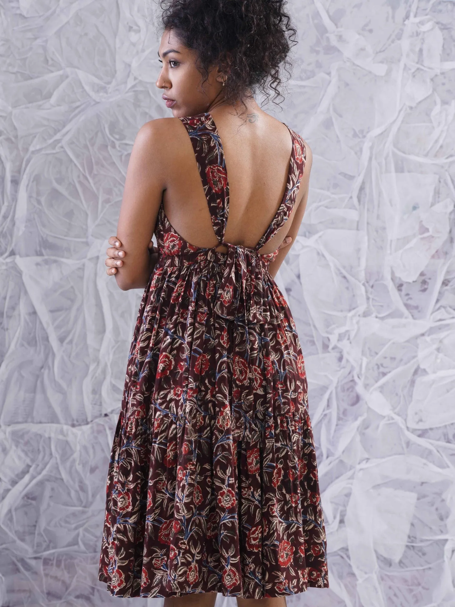 Back Open Dress with Scrunched Waist