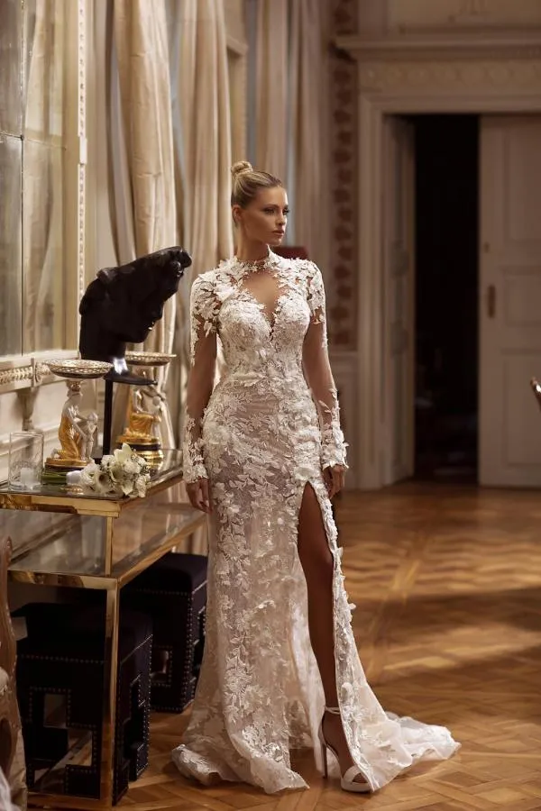 Gorgeous Long Sleeves A-line Jewel Tulle Lace Backless Wedding Dresses with Slit