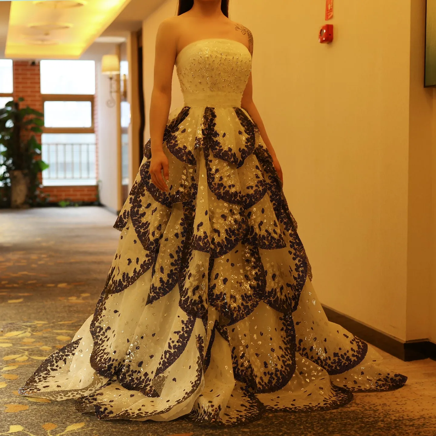 Luxury Black and White Ruffles Strapless Evening Dress SS290