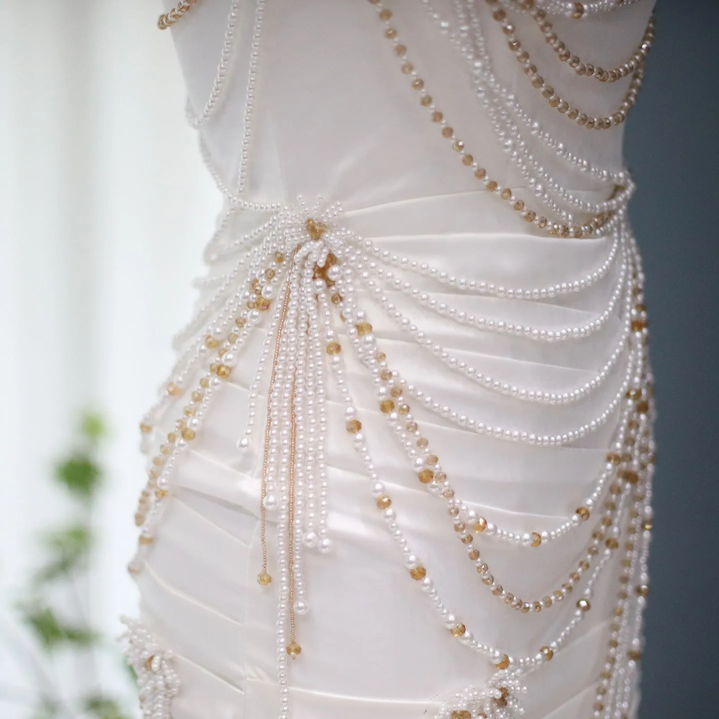 Luxury White Pearls Tassel Short Cocktail Party Dress RM035