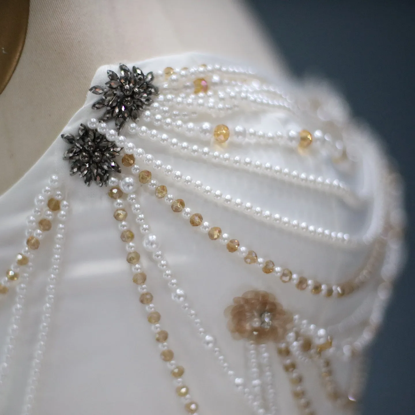 Luxury White Pearls Tassel Short Cocktail Party Dress RM035