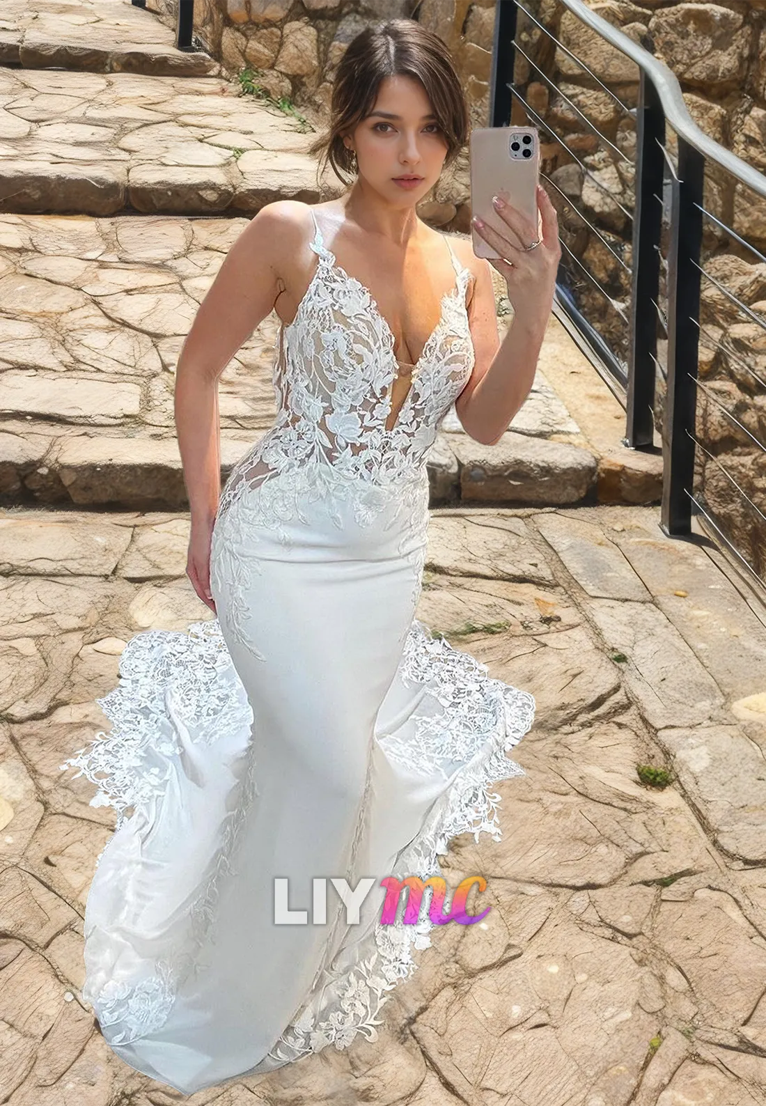 LW469 - Mermaid V-Neck Spaghetti Straps Lace Appliques Wedding Dress With Court Train