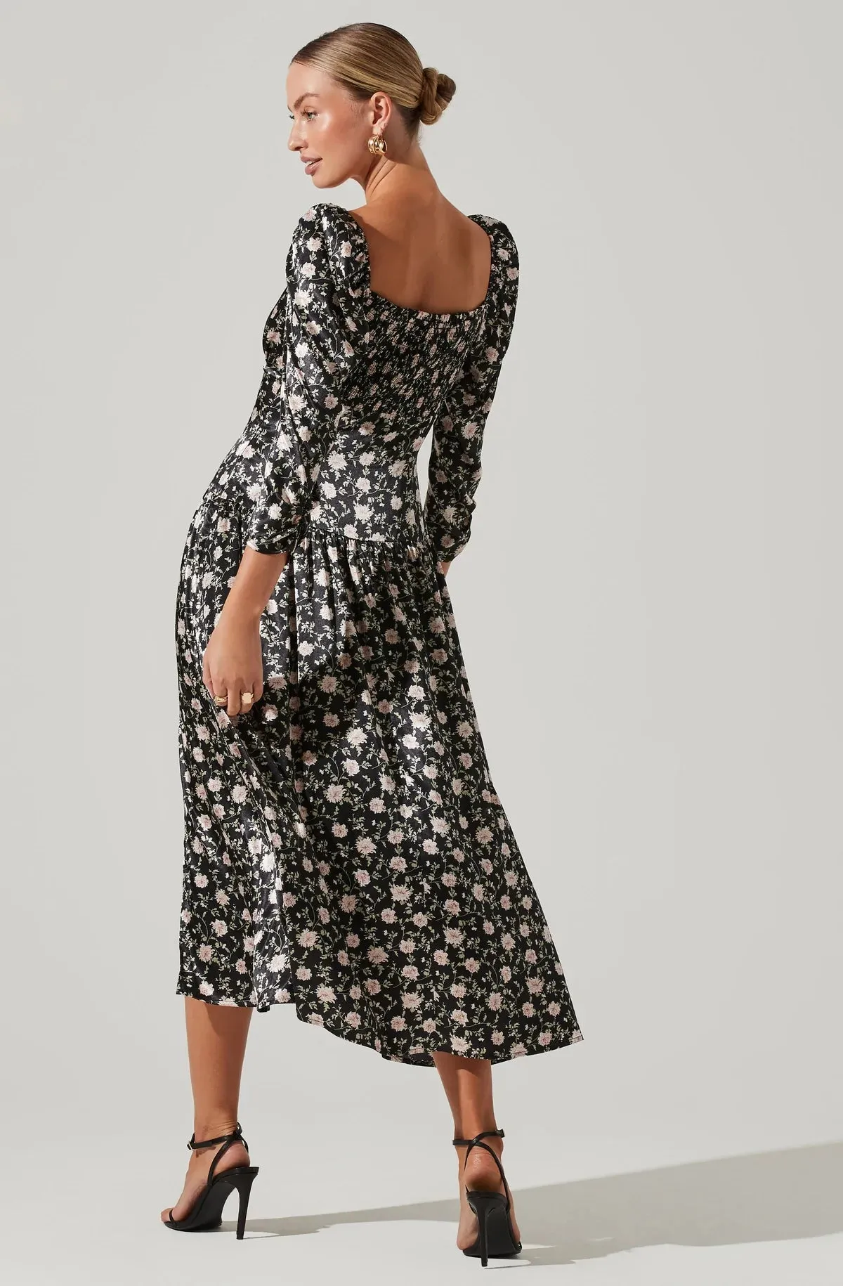 Puff Sleeve Sweetheart Neck Midi Dress