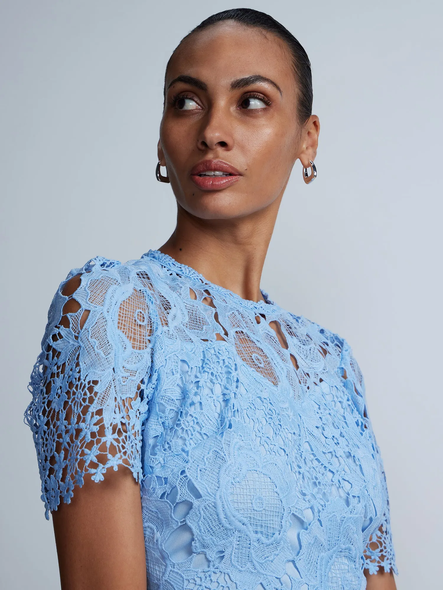 Short Sleeve Floral Lace Midi Dress